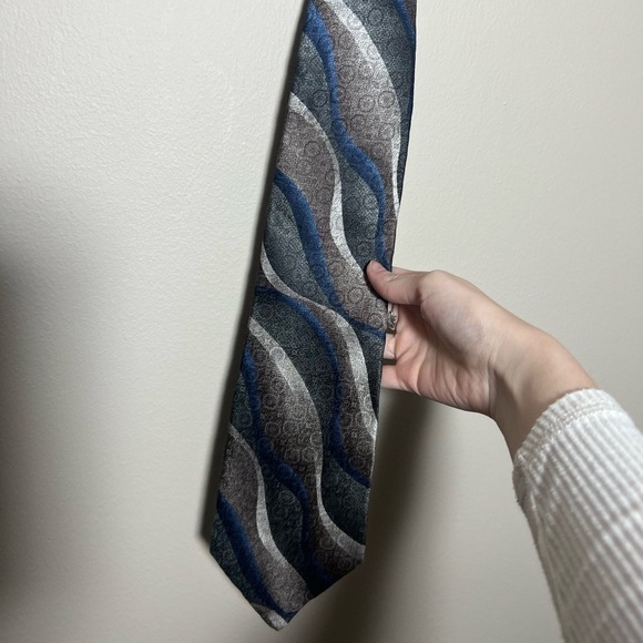 Vintage Pierre Cardin Silk Tie - Picture 2 of 5